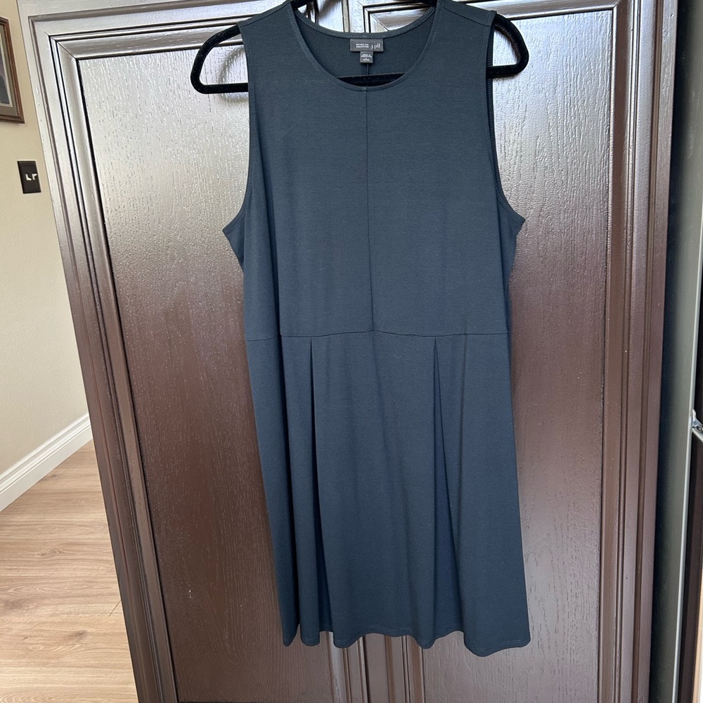 JJill  Black pullover Sleeveless Dress, no pockets